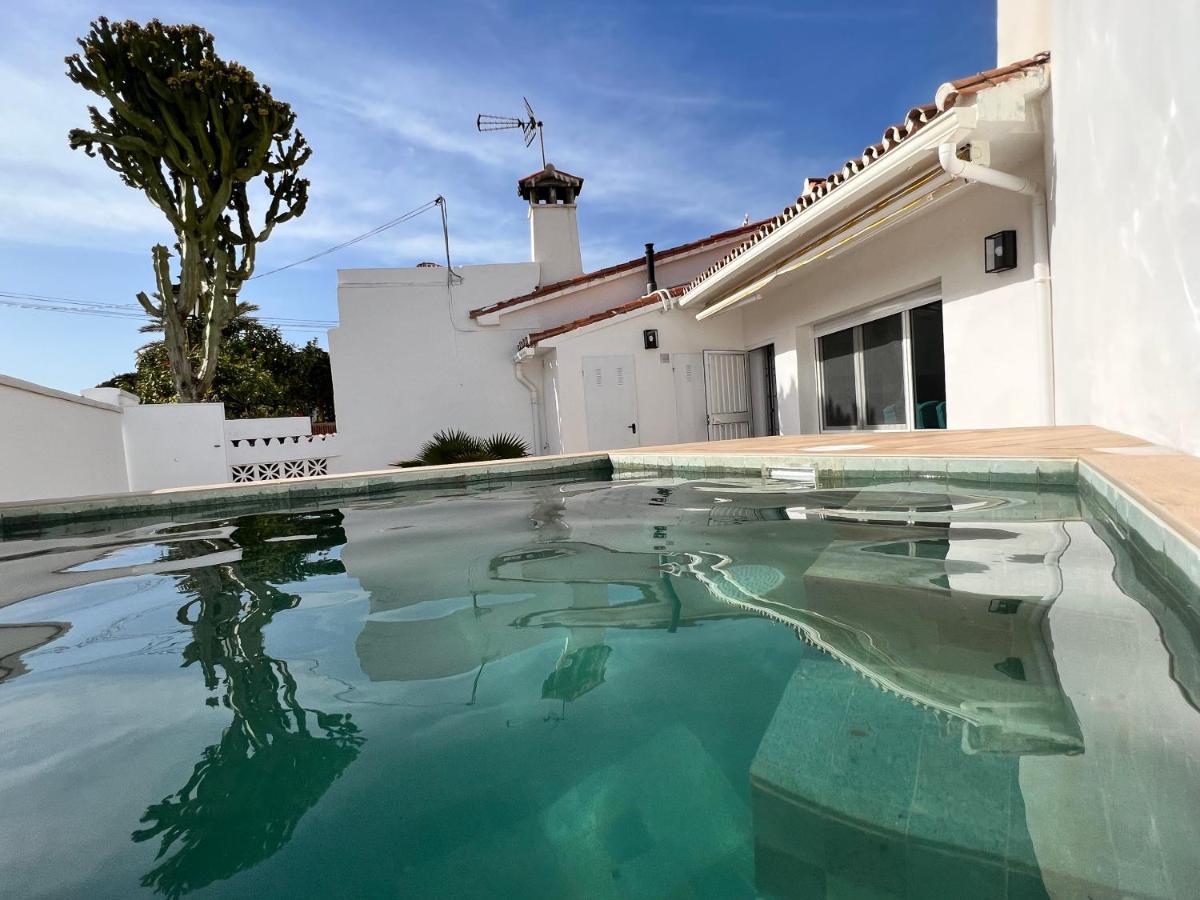 Karibu Beach & Pool Marbella Exterior photo