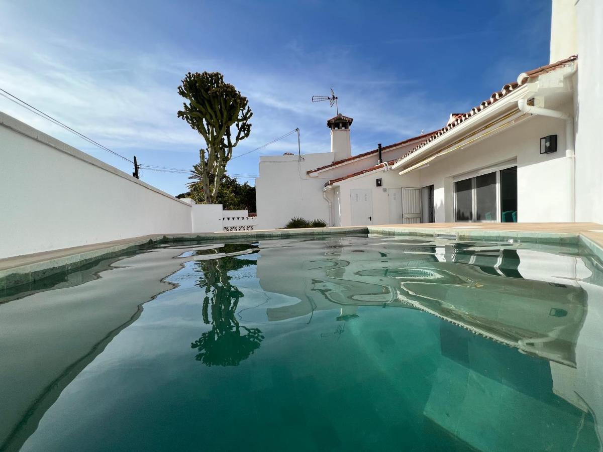 Karibu Beach & Pool Marbella Exterior photo